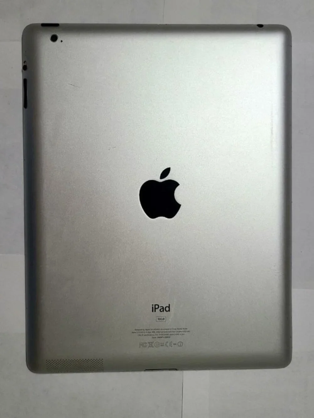 Apple iPad 2 (Model MC769LL/A)